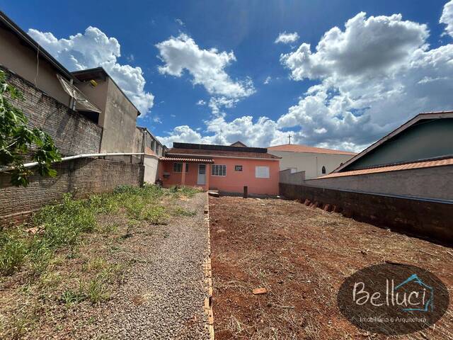 #1044 - Casa para Venda em Piraju - SP